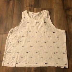 Womens Nike crop tank top. Loose fit Sz XL. New without tags, never worn
